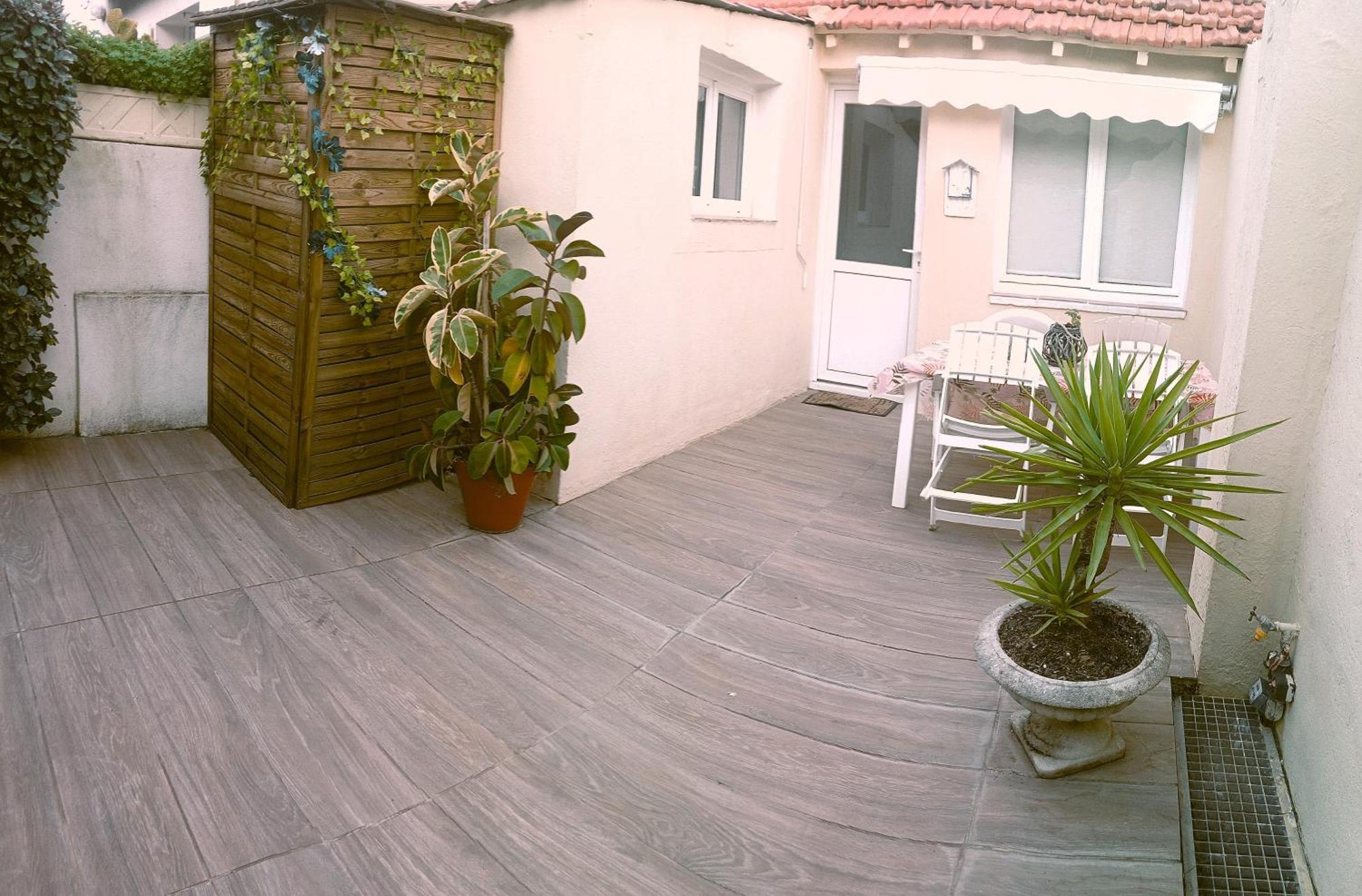 Reve D'Azur, Mazet En Bord De Mer, Parking, Piscine Partagee, Terrasse Bbq & Draps Inclus La Nartelle, 1 Salon, 1 Chambre, 1 Cuisine , 1 Sdb Сент-Максим Экстерьер фото